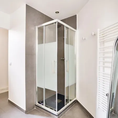 Apartment Sublime In The 17th District